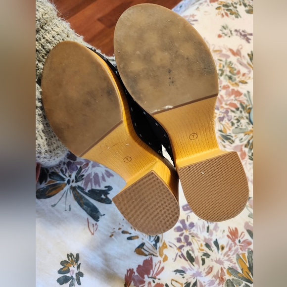 Womens clogs - Picture 2 of 2